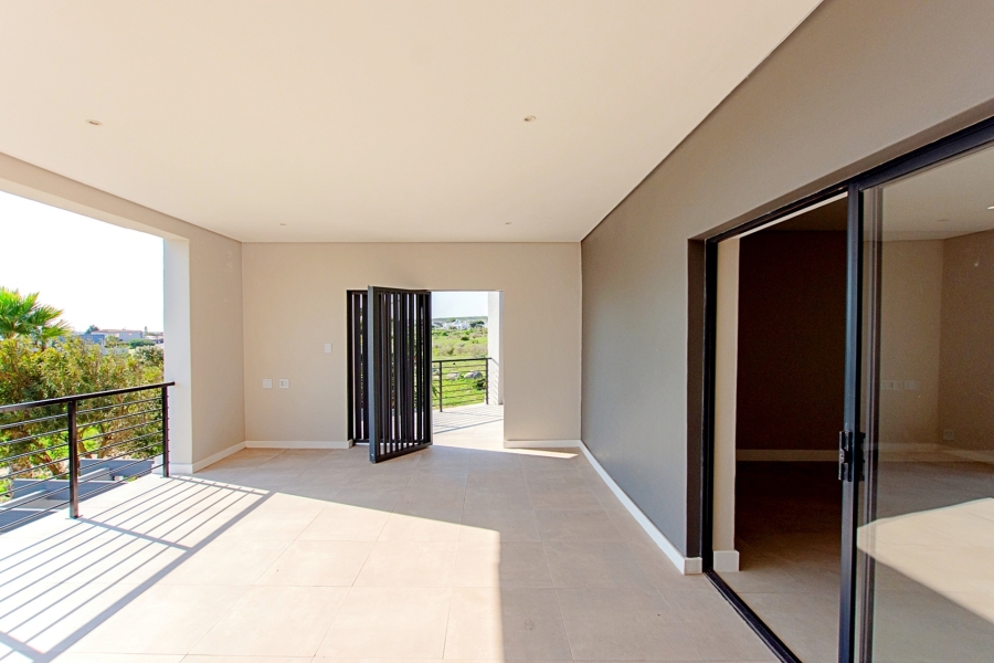 5 Bedroom Property for Sale in Myburgh Park Western Cape